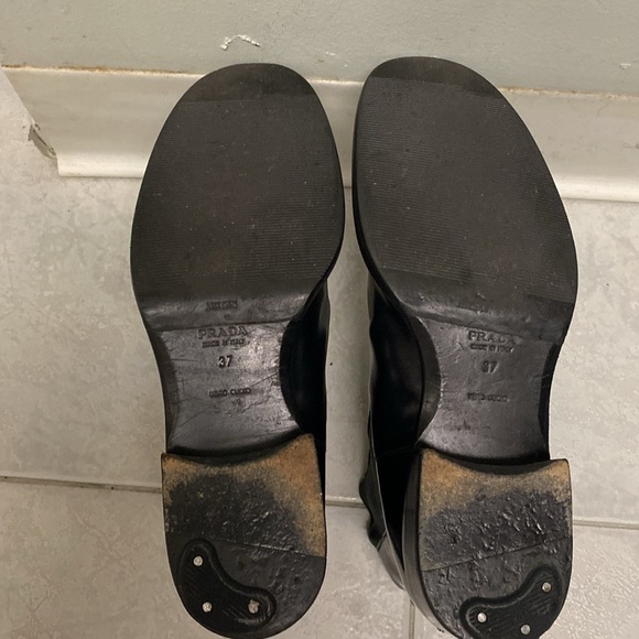 Prada Chelsea boots in leather - Picture 5 of 9